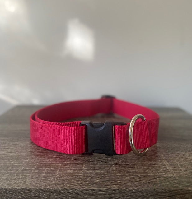 1.5" wide red nylon Mimi Green dog collars for big and giant dogs with necks between 33 and 35 inches