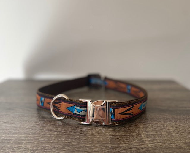 1 inch wide brown Diva Dog collar with Southwestern pattern for big and giant dogs with necks between 24 and 32 inches